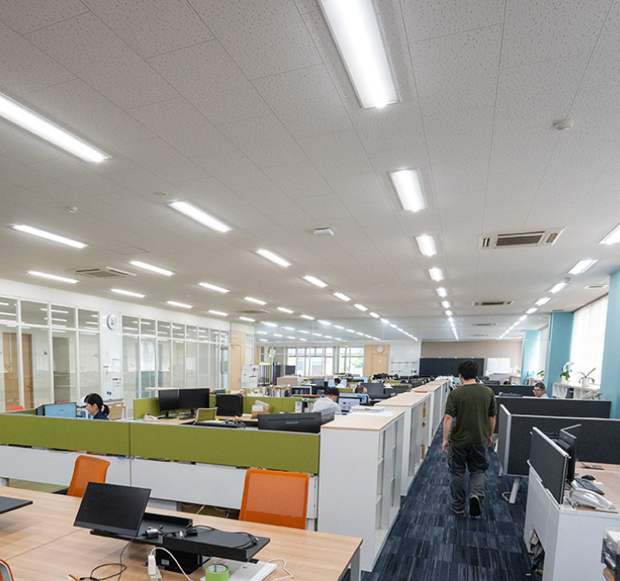 アイデアを生み出す、
機能的なオフィス